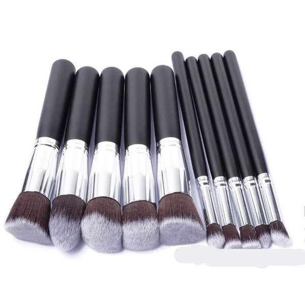 Classic Matte Black Makeup Brush