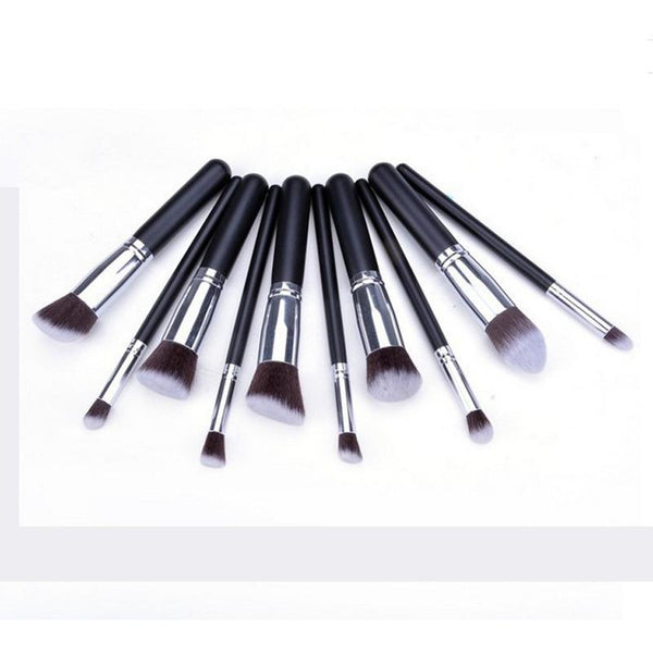 Classic Matte Black Makeup Brush