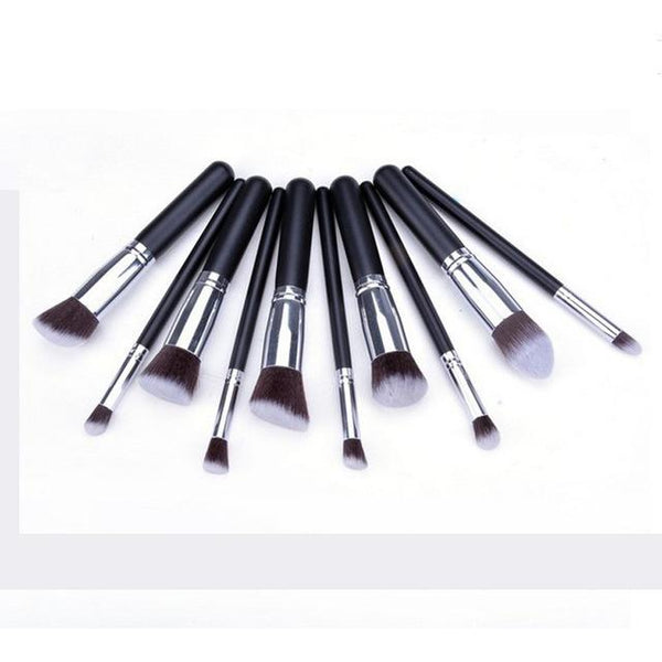 Classic Matte Black Makeup Brush